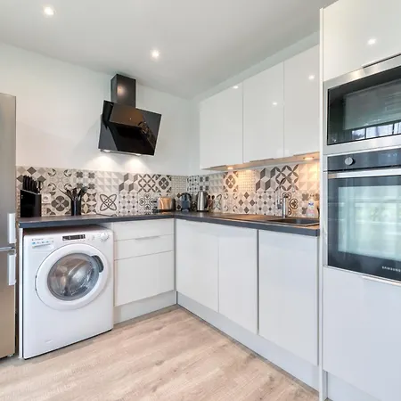 Apartament Confort - Parking Prive Gratuit *